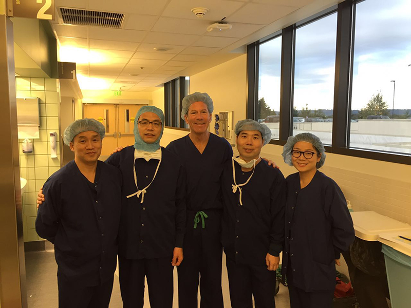 Visiting Orthopedic Surgeons Learning About Total Hip and Knee Replacement Surgery
