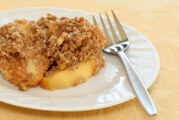 Valley Eats – Apple Crisp with Macadamia Nuts
