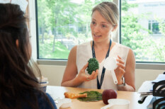 Diet Dilemma? Valley’s Dietitian Team Offers Personalized Nutrition Guidance